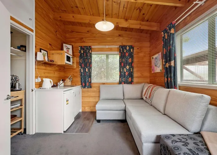 Cedar View - Close To Skyline & Zorb With Pool Apartment *